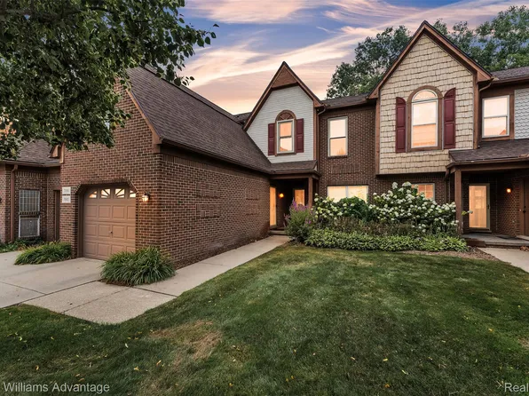 7085 Copper Creek Cir, Canton, MI 48187
