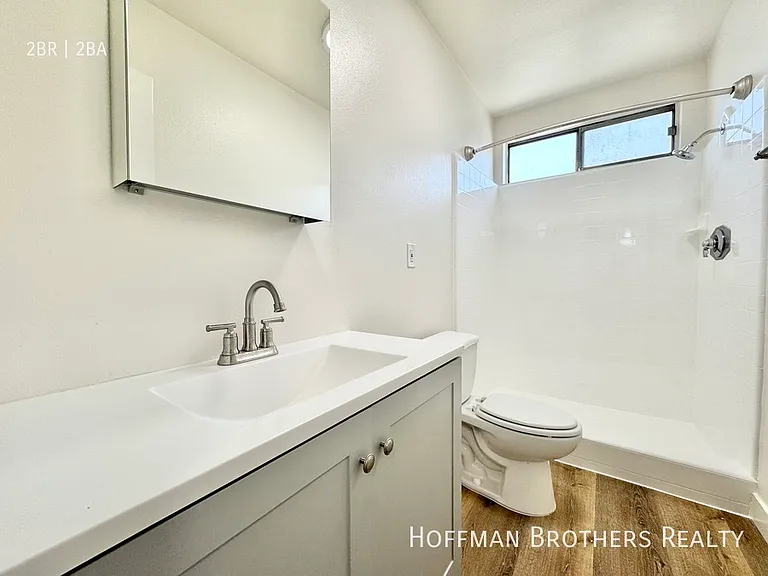 12631 Vanowen St #8 — Photo 7