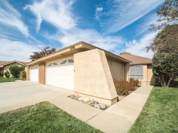 1208 Village 1, Camarillo, CA 93012