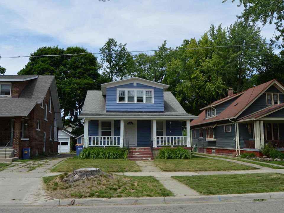 2nd image of 1415 Bates St SE
