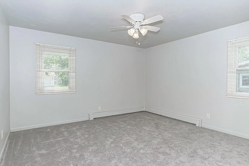 103 Kent St photo 1