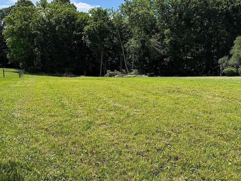2nd image of 7100 S Lucas Rd