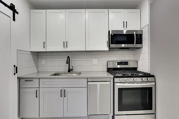 Kitchen, photo 2
