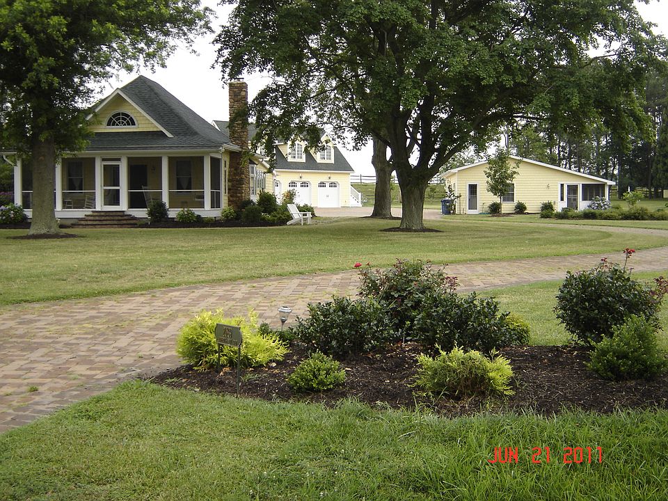 10 ac. waterview compound