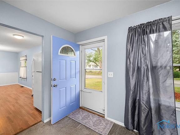 5th image of 11 Orchard Dr