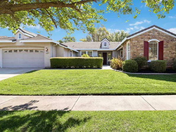 2135 Coffee Creek Way, Plumas Lake, CA 95961