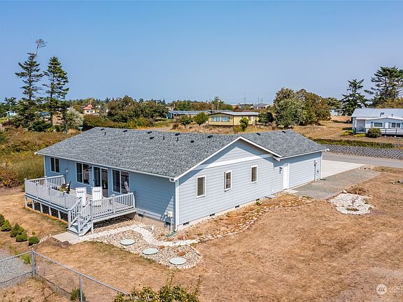 5th image of 747 El Toro Drive