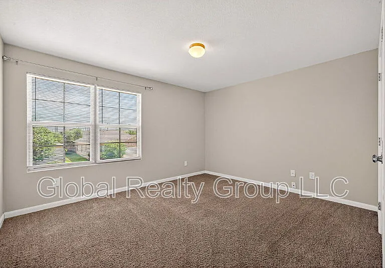 10426 Rosalina Loop — Photo 16