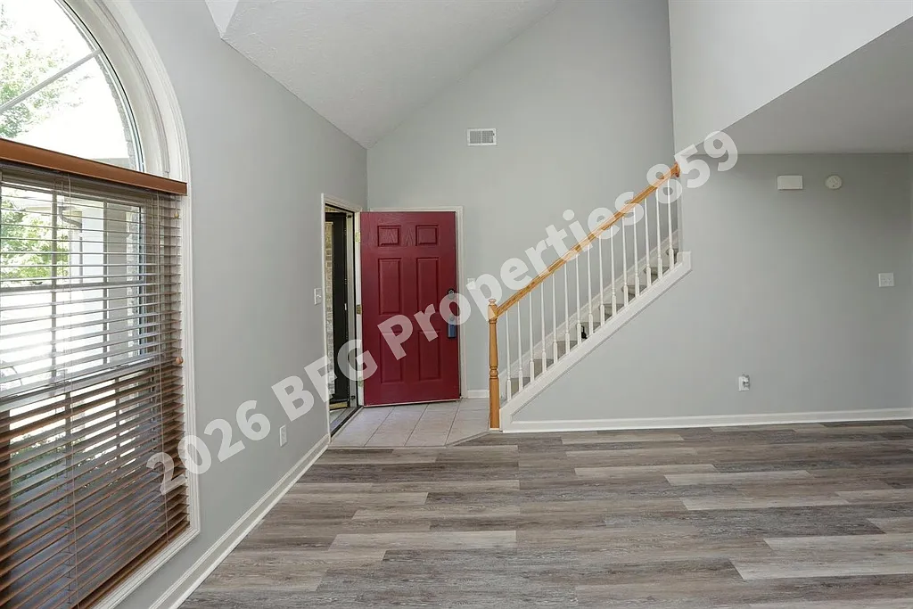 241 Preakness Dr — Photo 2