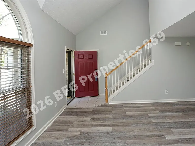 241 Preakness Dr — Photo 2