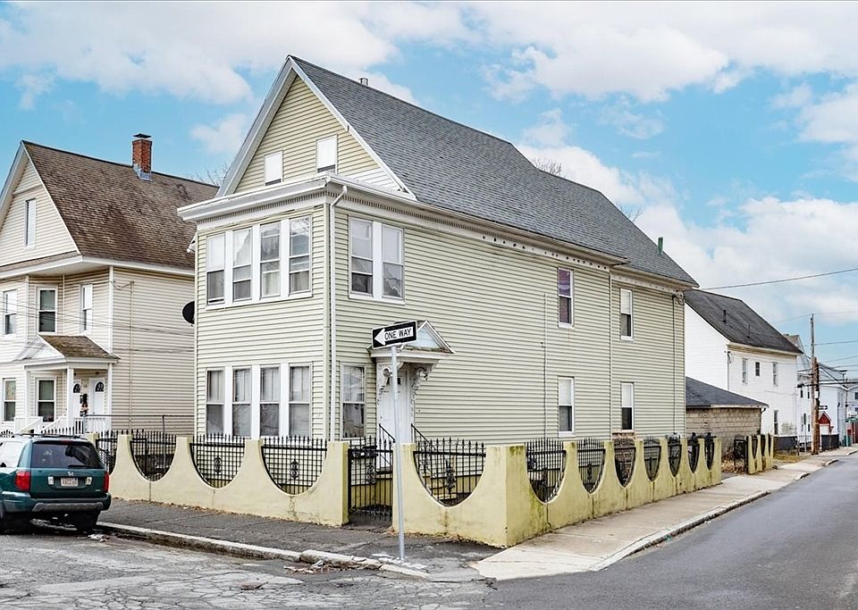 1st image of 122-124 Bunkerhill St