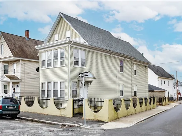 122-124 Bunkerhill St, Lawrence, MA 01841