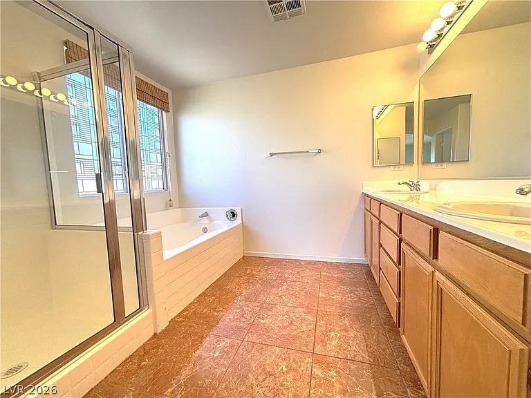 5647 Doe Springs Pl — Photo 15