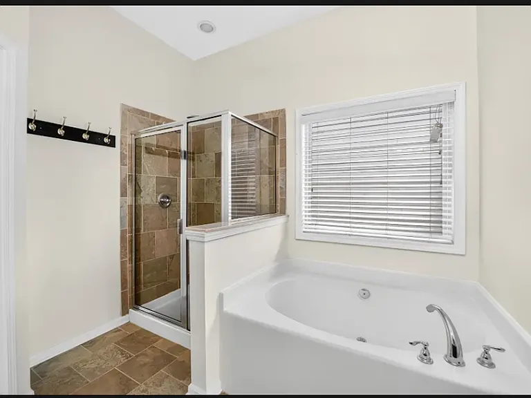 269 Privet Cir — Photo 16