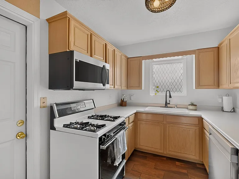 6241 Bent Tree Dr NW — Photo 16