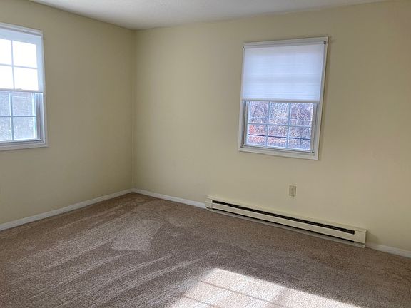 4th image of 40 Dinan Dr APT 24