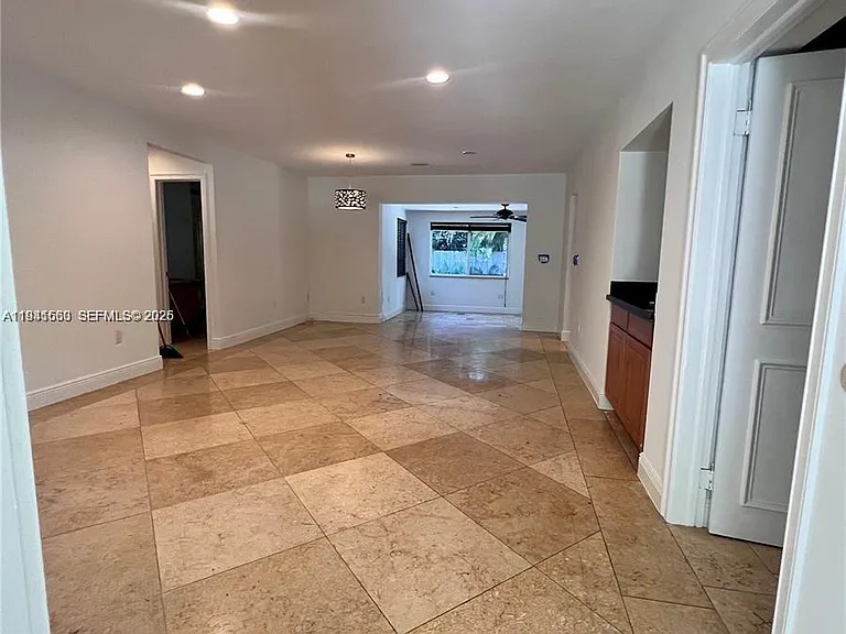 7350 SW 96th St — Photo 8