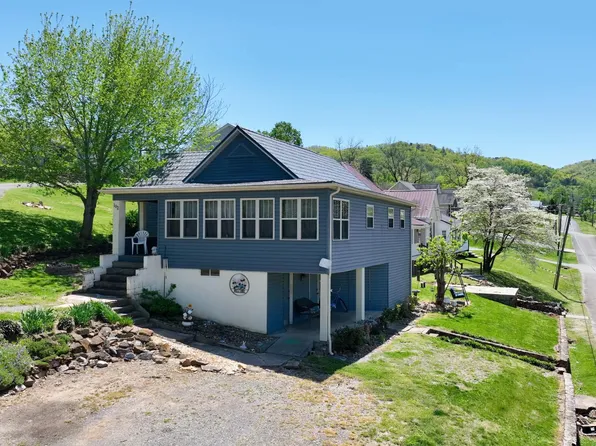 102 Dogwood St, Tellico Plains, TN 37385