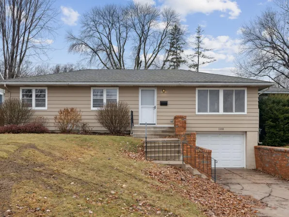 1108 Tyler St, Hastings, MN 55033