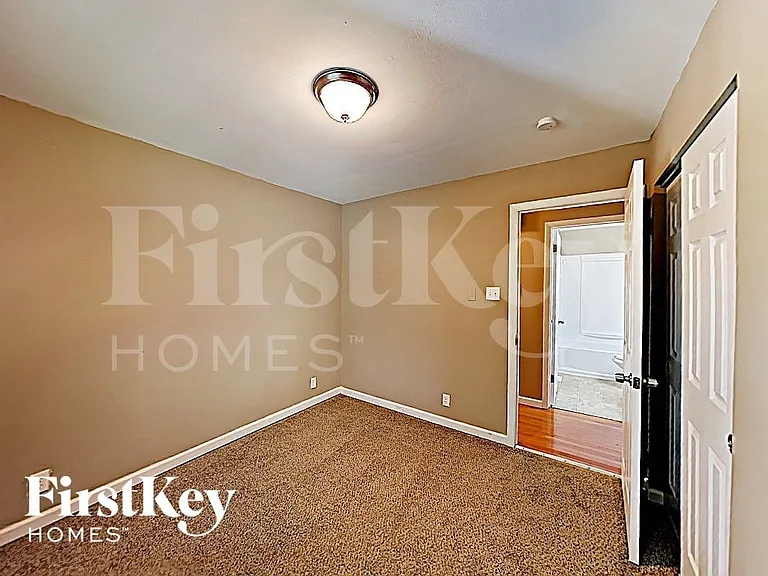 6 Rouen Ct — Photo 12