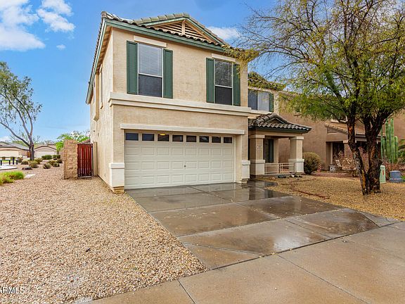 3rd image of 808 E BEARGRASS Place