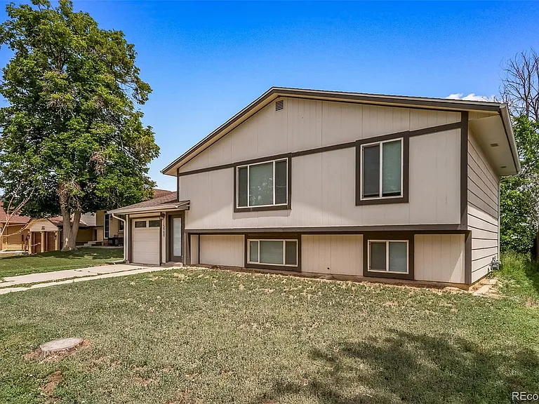 15989 E 18th Pl — Photo 41