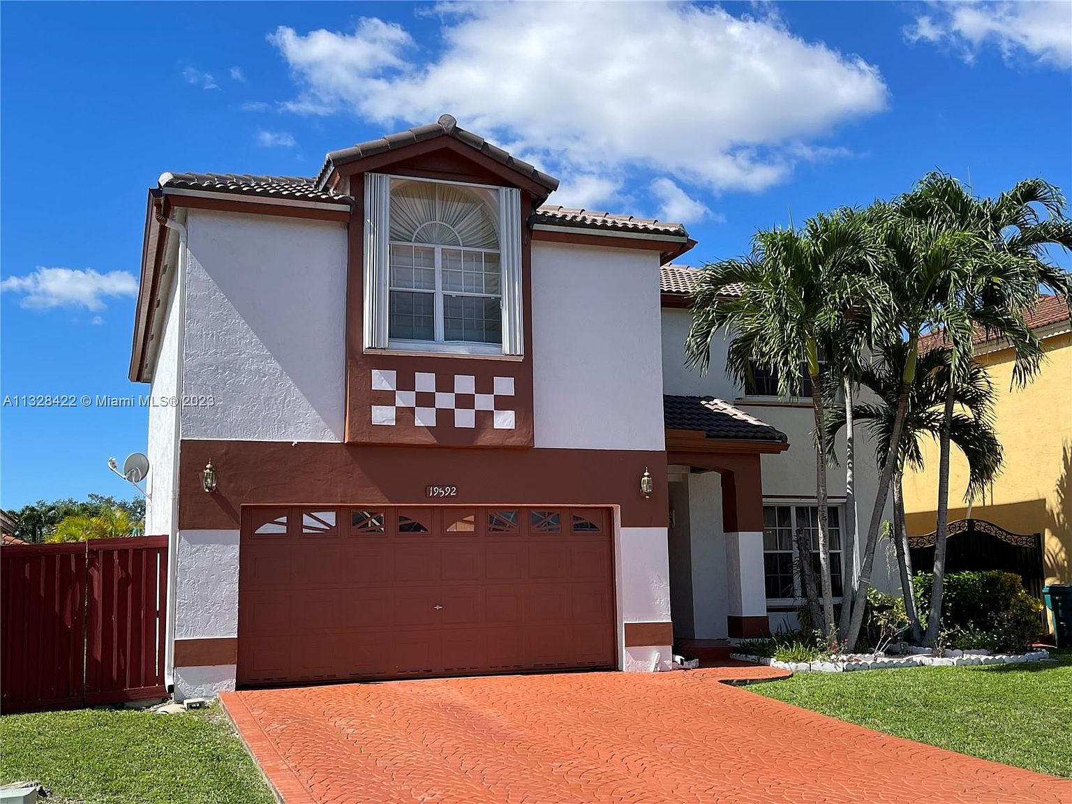 19592 NW 82nd Pl, Hialeah, FL 33015 Zillow