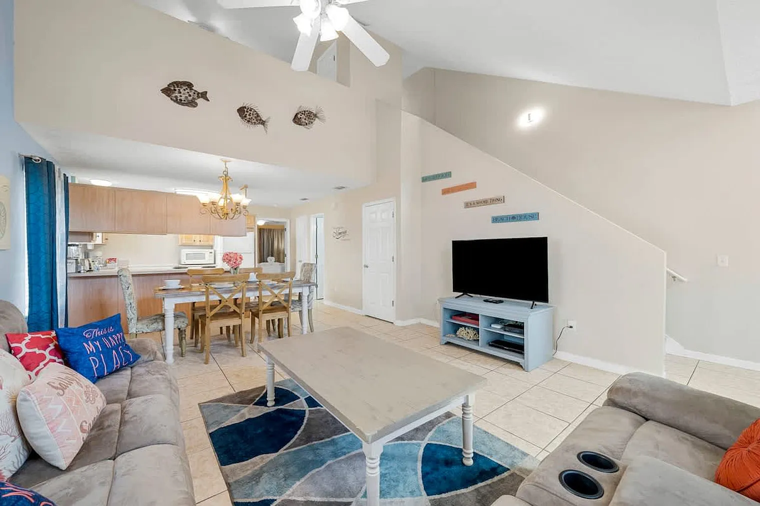 3 bed, 2.0 bath, 1431 sqft, $1,326 — Photo 1