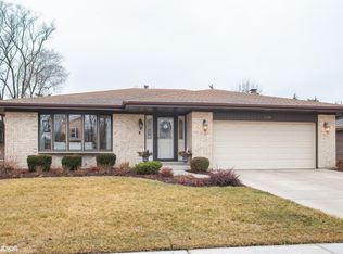 1108 Aegean Dr, Schaumburg, IL