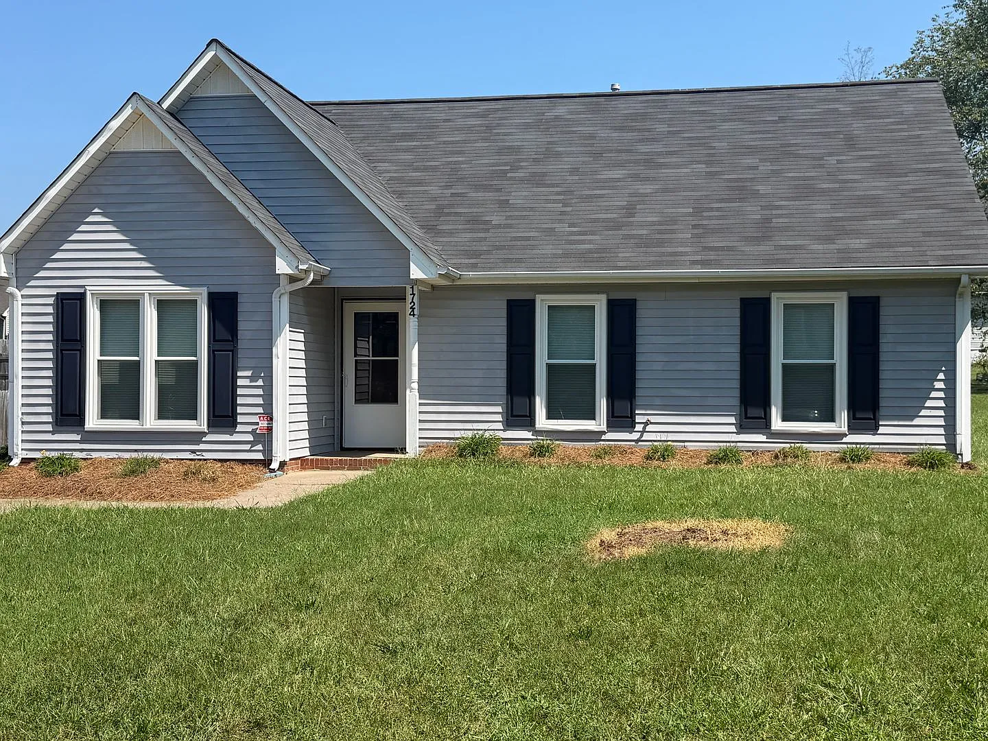 Perfect Home in Winston-Salem — Photo 1