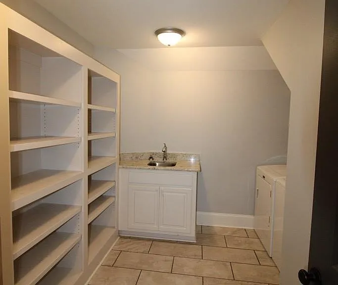 2930 S Wise Dr — Photo 17