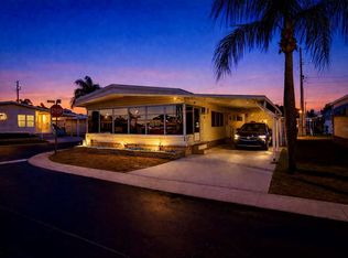 2000 E Bay Dr Lot 132, Largo, FL 33771