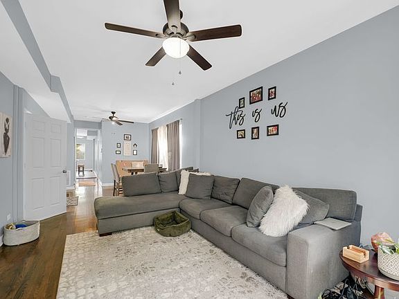 2nd image of 1422 E 72nd Pl