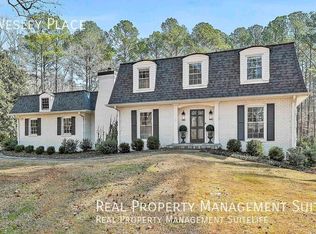 145 Wesley Pl, Fayetteville, GA 30214