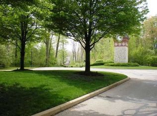 3449 Southpoint Rd, Sylvania Township, OH 43615