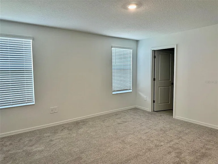 17606 Happytrails St — Photo 30