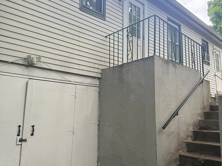 104 Woodhull Landing Rd — Photo 2