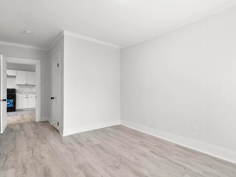 146 Hobart St #1 — Photo 10