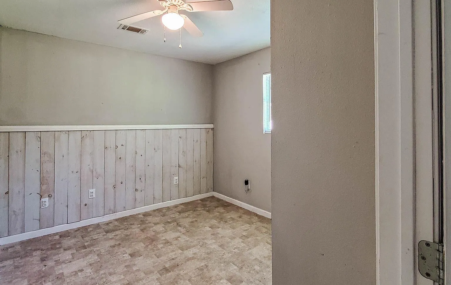 3 bed, 1.0 bath, 996 sqft, $950 — Photo 4