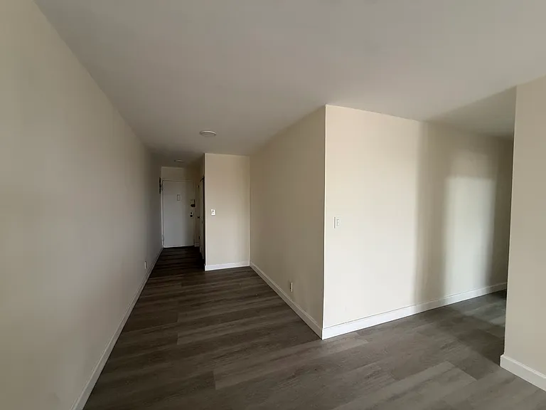 14430 Roosevelt Ave #601 — Photo 12