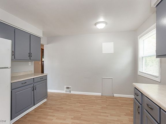 2nd image of 21091 Carol Dr