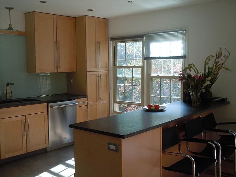 1st image of 2107 Kings Garden Way