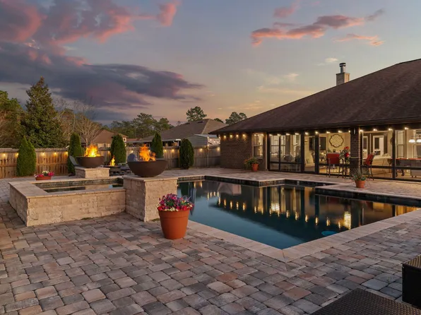 7744 Seaward St, Navarre, FL 32566