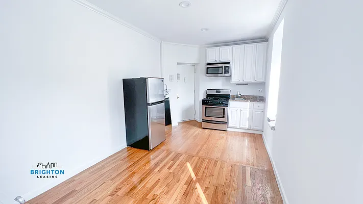 Rented by Brighton Management | media 12