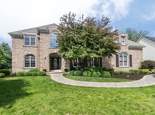 1907 Wicklow Rd, Naperville, IL 60564