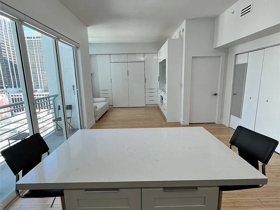 133 NE 2nd Ave #1610