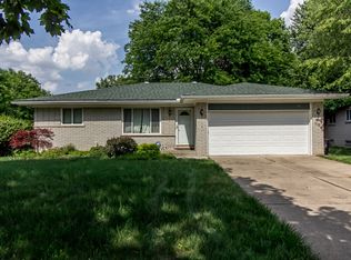 301 Buckingham Rd, Canton, MI 48188