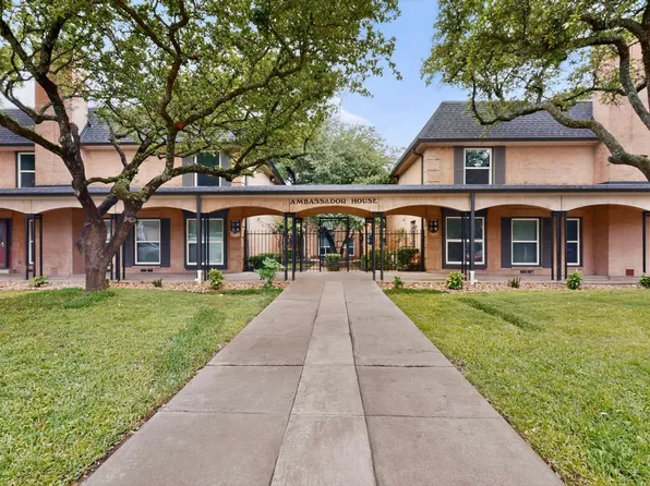 7820 Meadow Park Dr #215, Dallas, TX 75230