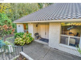 7636 NW Blue Pointe Ln, Portland, OR 97229