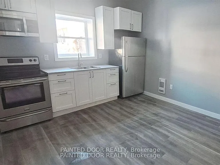 109 Albert St S #MAIN — Photo 2